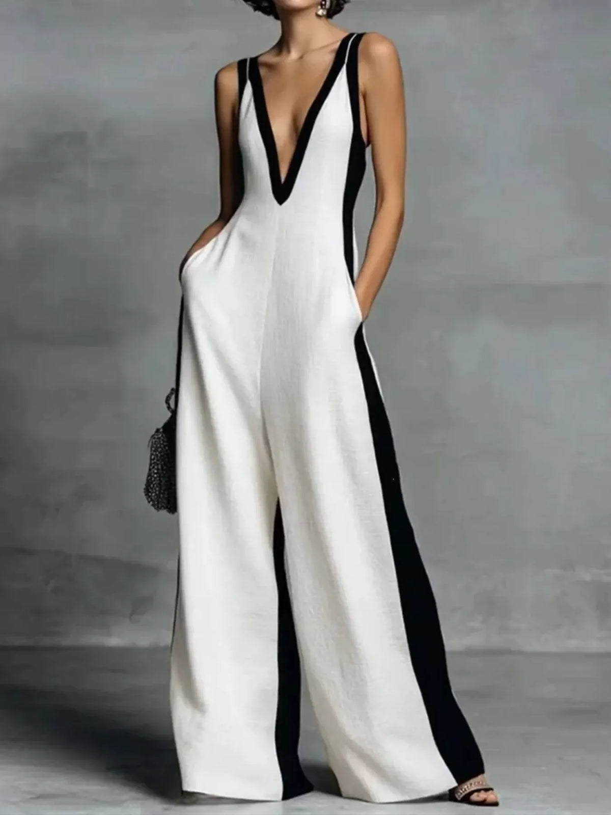 Contrast Trim V-Neck Jumpsuit