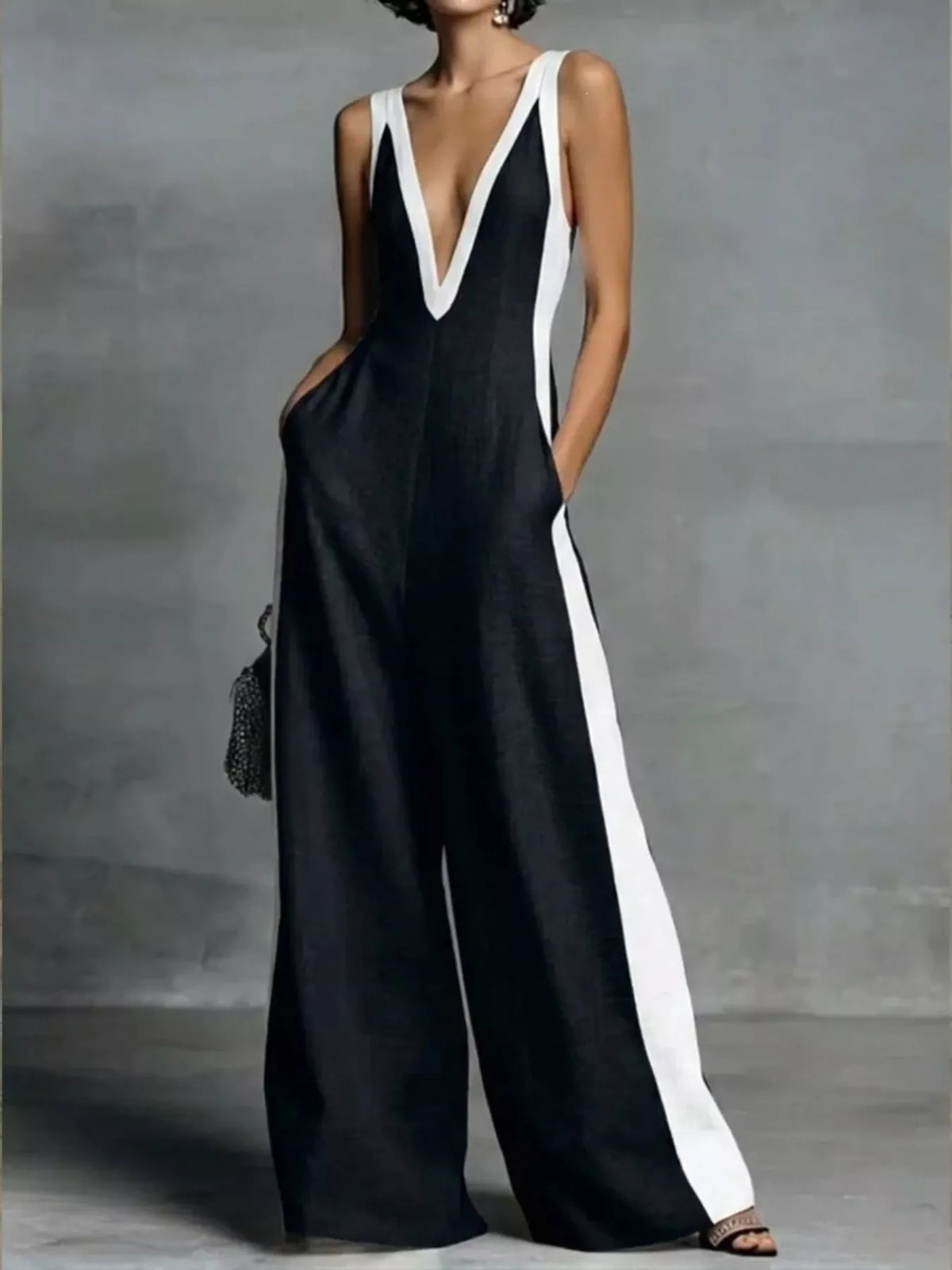 Contrast Trim V-Neck Jumpsuit