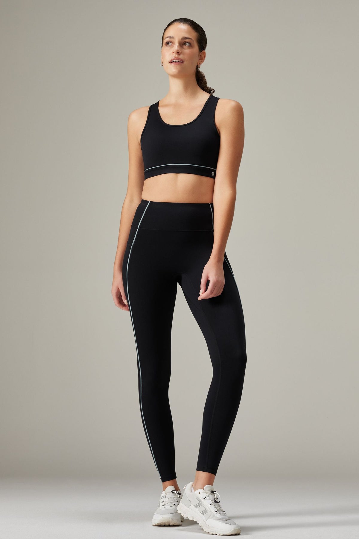 Weightless Performance legging (Inseam 28”)