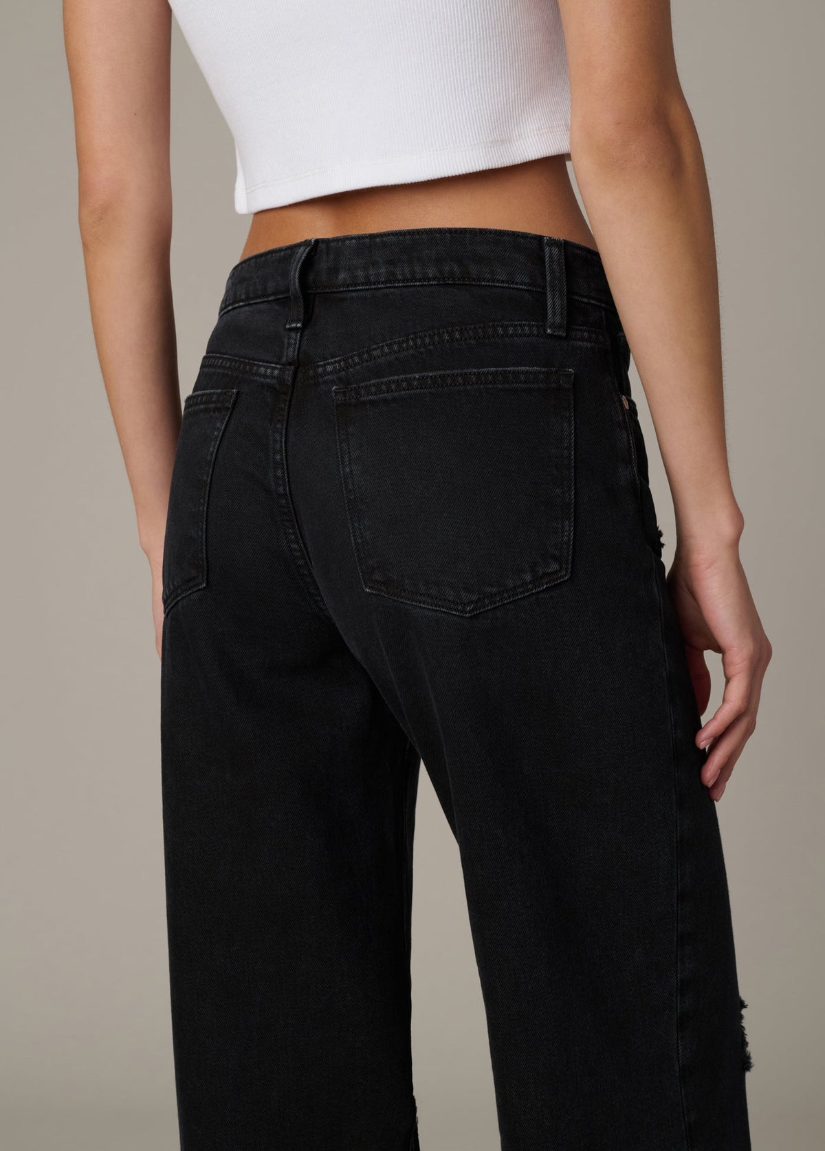 THE BRONCO JEAN