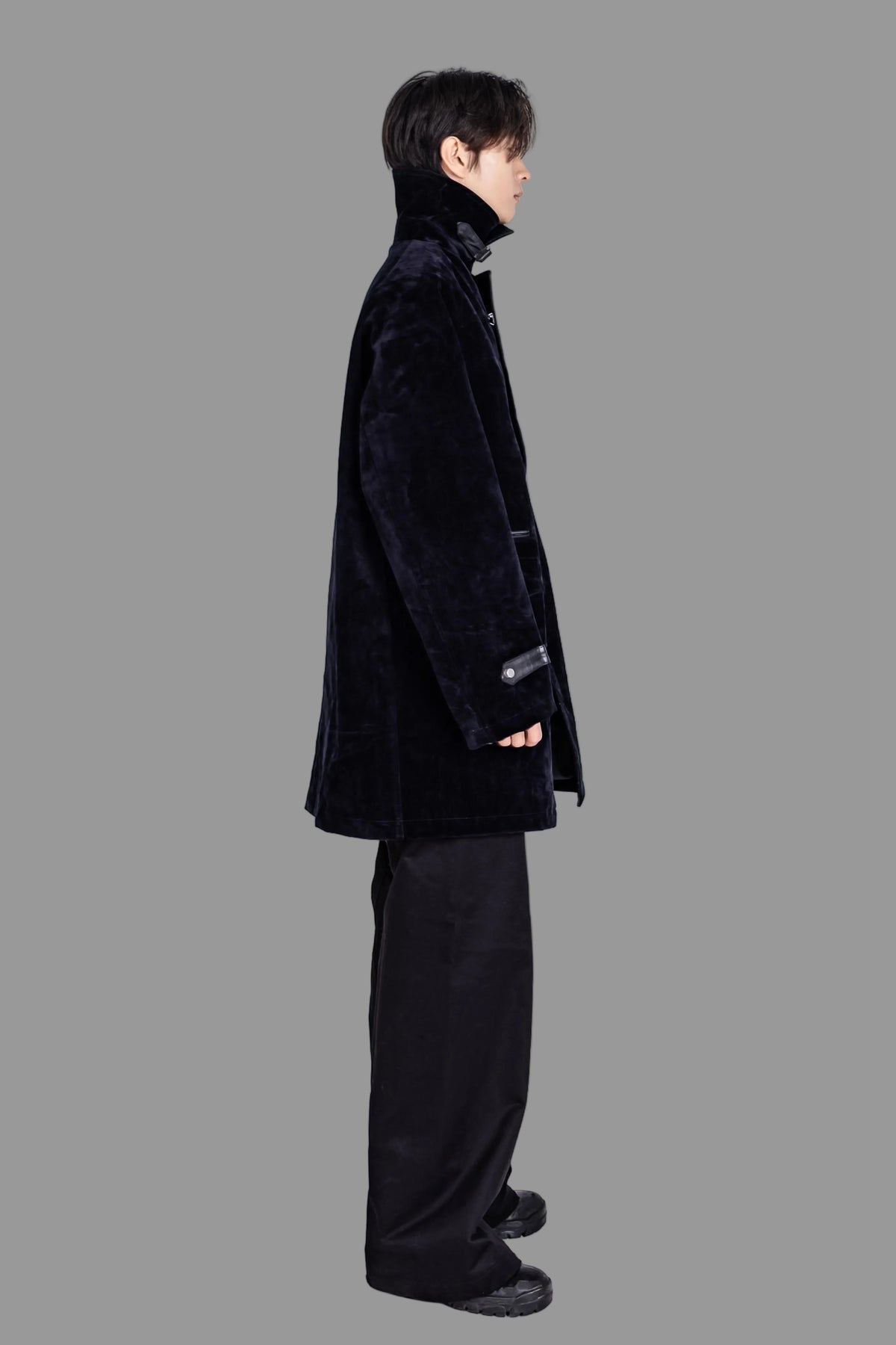 LEATHER-TRIMMED WASHED DENIM VELOUR COAT