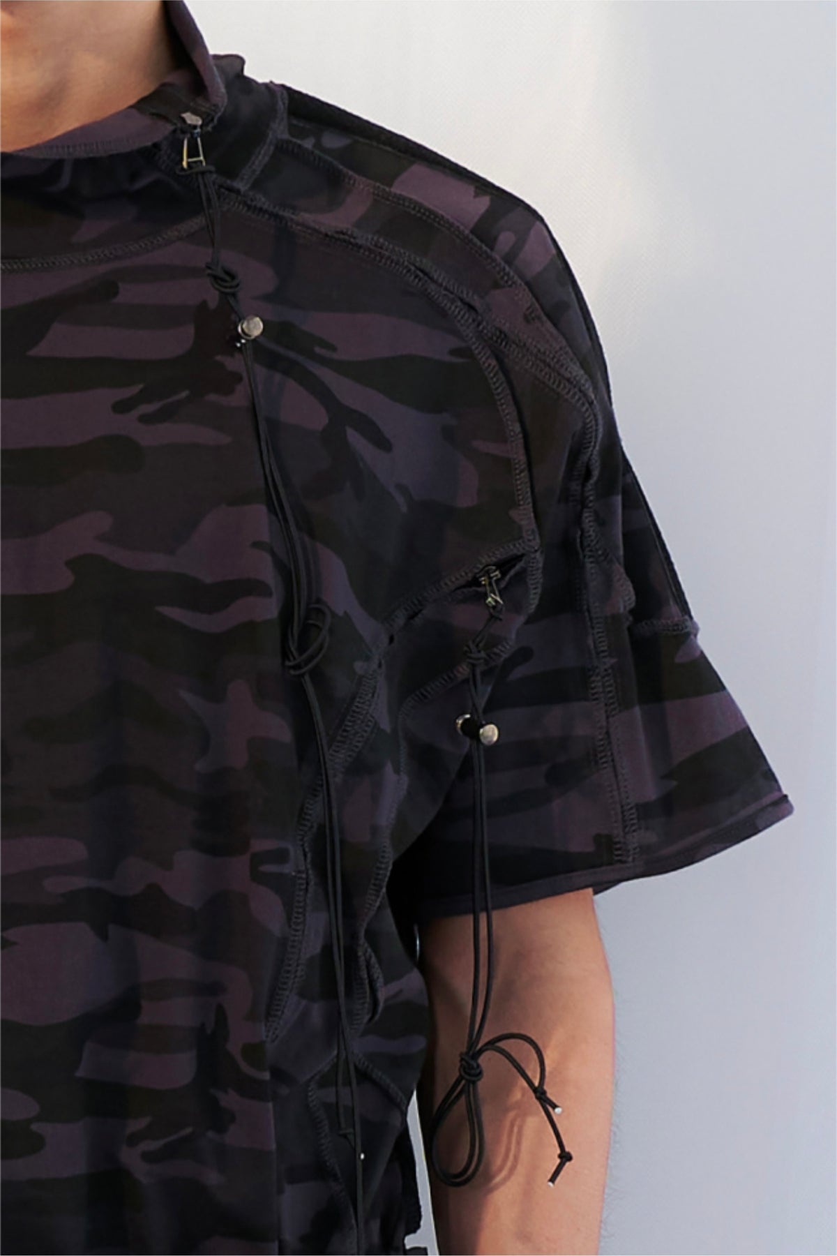 Inside out high neck zip t-shirt