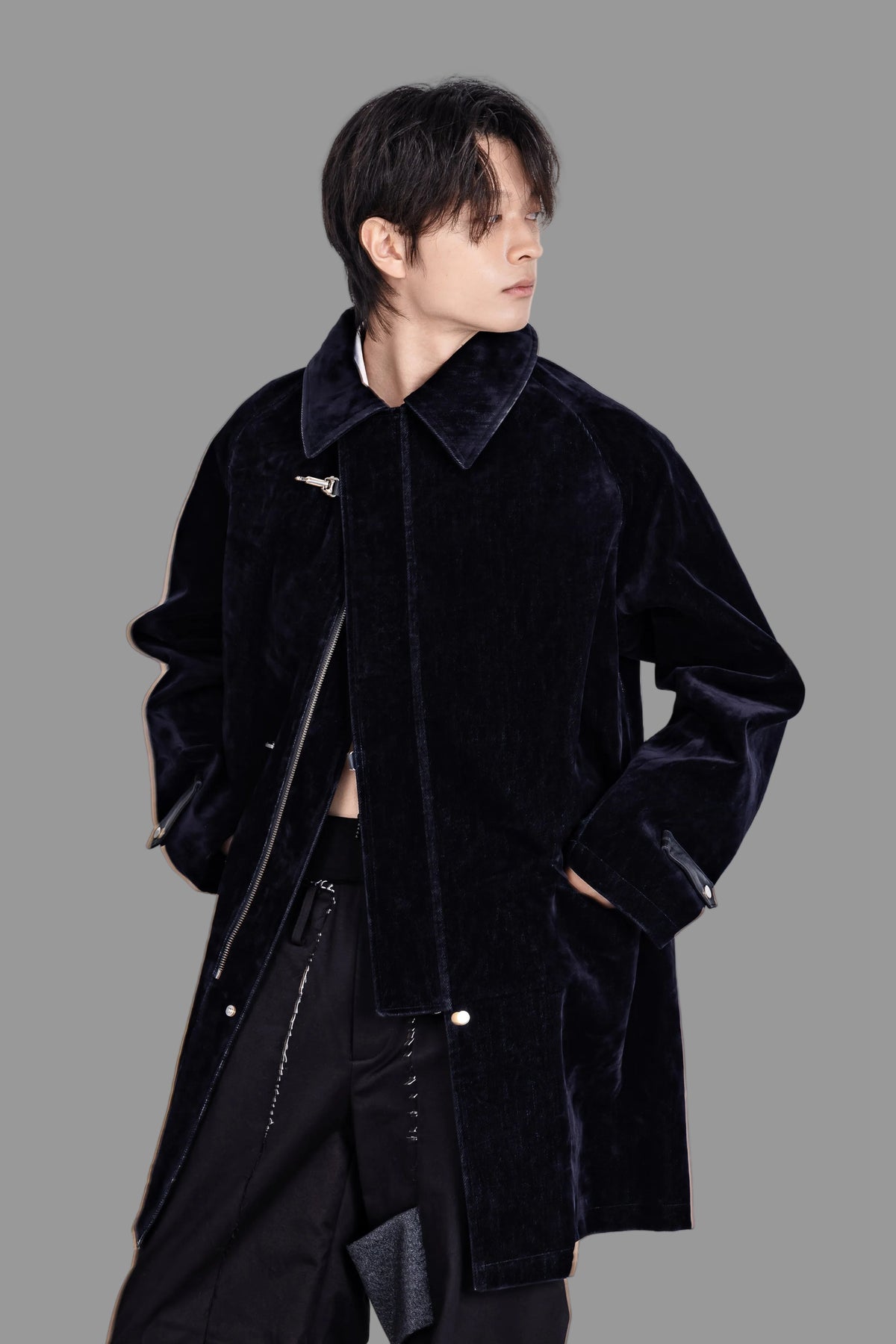 LEATHER-TRIMMED WASHED DENIM VELOUR COAT