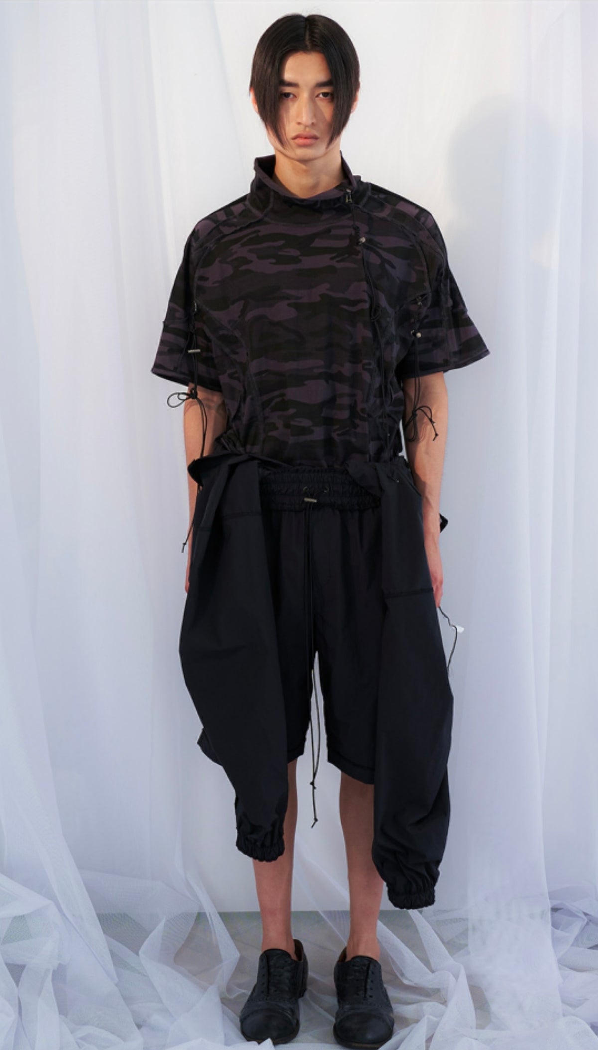 Inside out high neck zip t-shirt