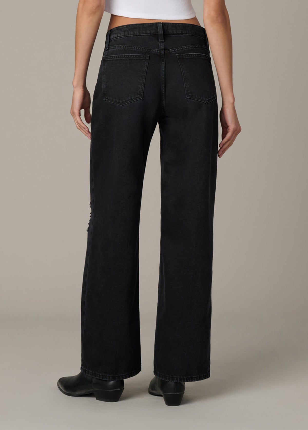 THE BRONCO JEAN