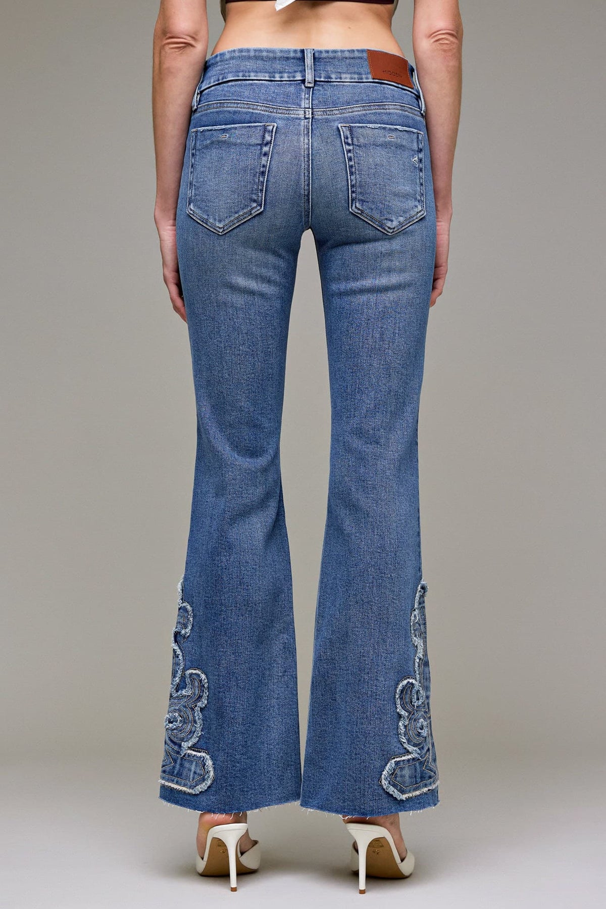 APPLIQUE FLARE