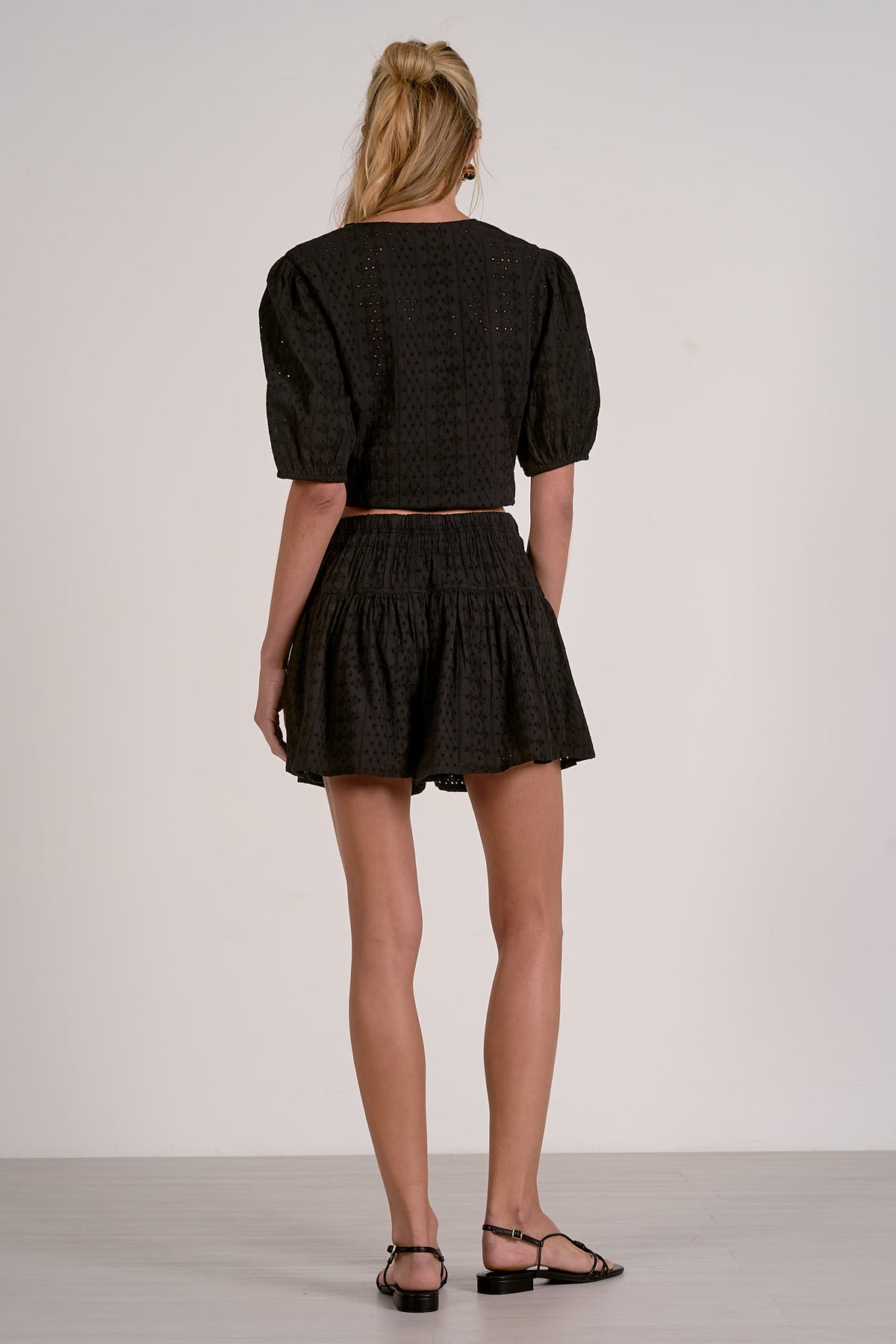 ELan 4 Short Button Front skirt