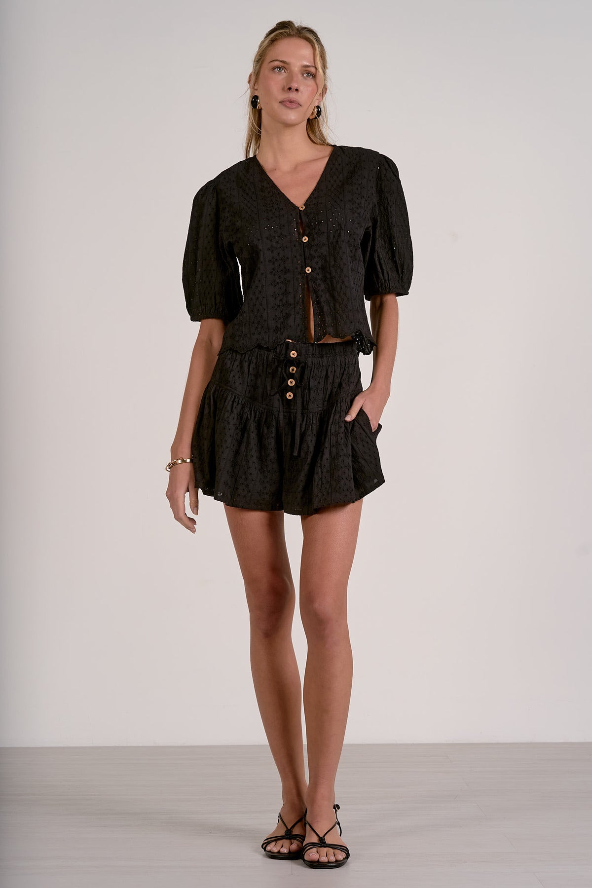 ELan 4 Short Button Front skirt